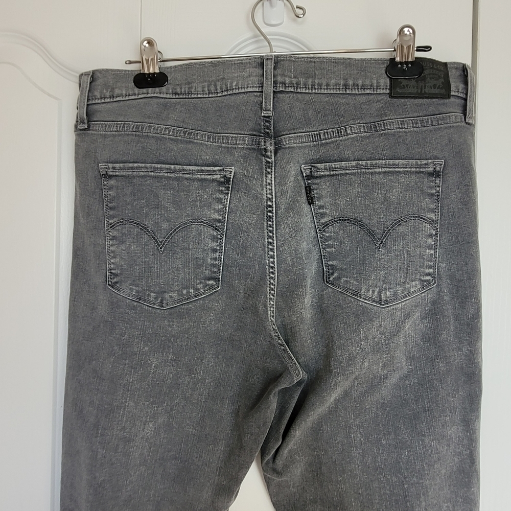 LEVI'S 720 High-rise Super Skinny 31